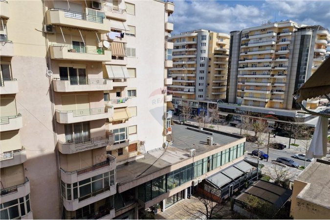 Apartament 2+1+2 ne shitje tek Riviera,Vlore