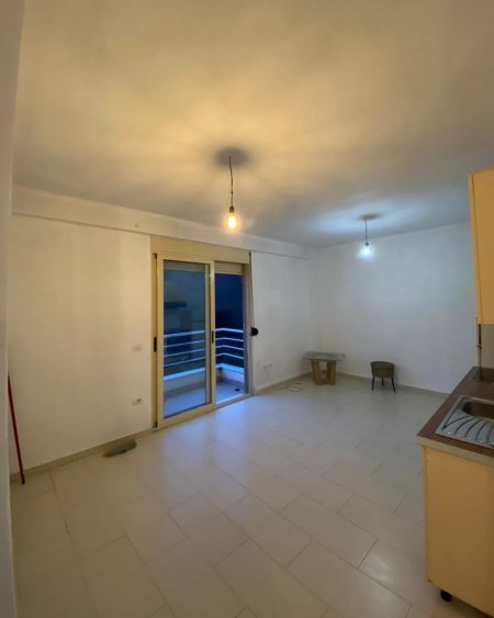 Jepet me Qera Apartament 1+1+BLK te Kopshti Zoologjik