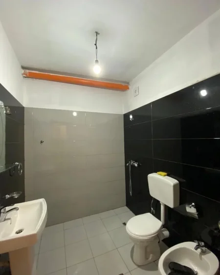 Jepet me Qera Apartament 1+1+BLK te Kopshti Zoologjik