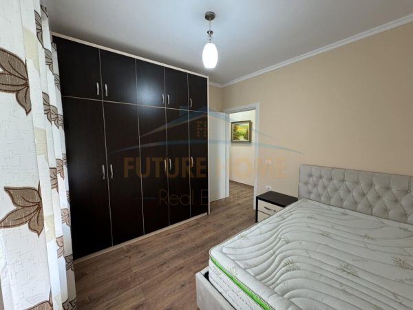 Qera, Apartament 2+1, Laprake, Tiranë.
500 €