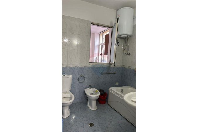 Apartament 2+1+2 me qira tek Brryli !