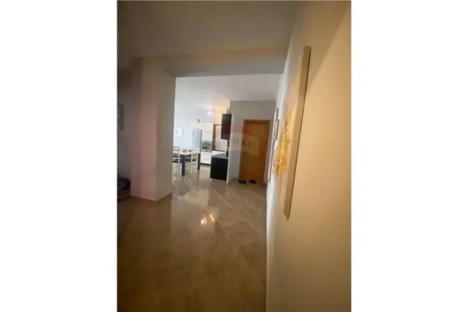 OKAZION : APARTAMENT 2+1 PER SHITJE NE FRESK