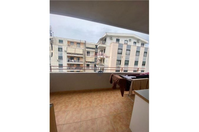 OKAZION : APARTAMENT 2+1 PER SHITJE NE FRESK