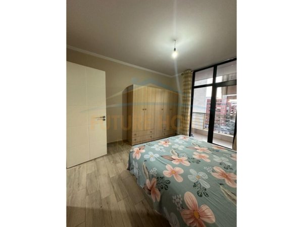 Shitet, Apartament 2+1+2, Unaza e Re, Tirane UNA38476