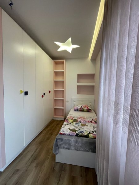 Ne Ali Dem ofrojme per qira apartament 2+1