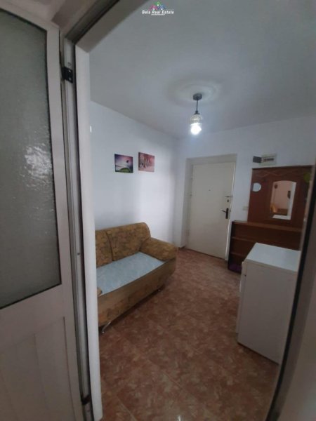 Jepet Me Qera Apartament 1+1 Tek Pediatria (ID B210580) Tirane.