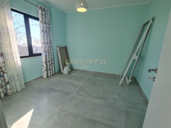 JEPET ME QIRA APARTAMENT 3+1+2 TE VILA E ZOGUT!