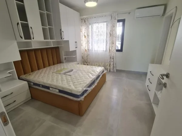 JEPET ME QIRA APARTAMENT 3+1+2 TE VILA E ZOGUT!