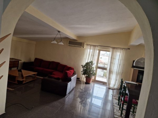 Apartament 2+1 me qera - Siri Kodra