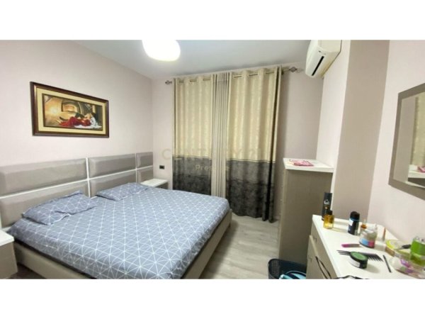 Jepet me qira, apartament 2+1+2 i vendosur tek Rruga e Elbasanit.