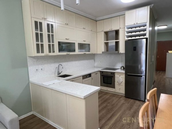 Apartament 2+1 per qira tek Liqeni i Tiranes!