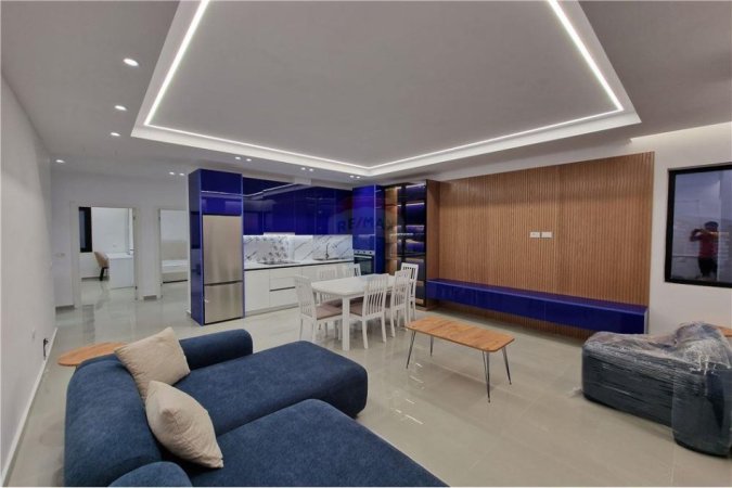 Apartament 2+1 me pamje nga deti ne shitje,Vlore