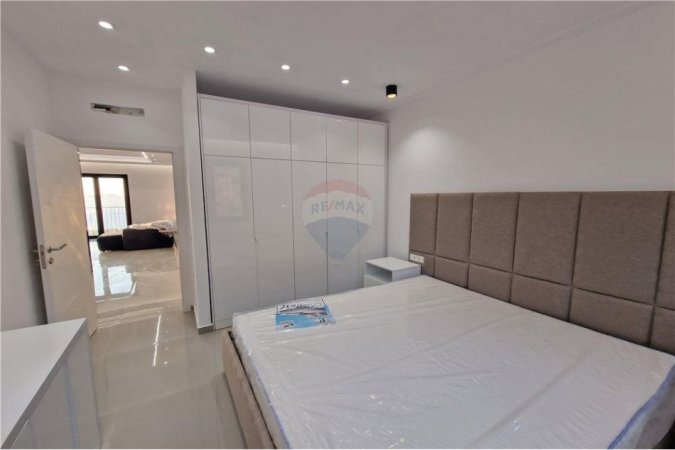 Apartament 2+1 me pamje nga deti ne shitje,Vlore