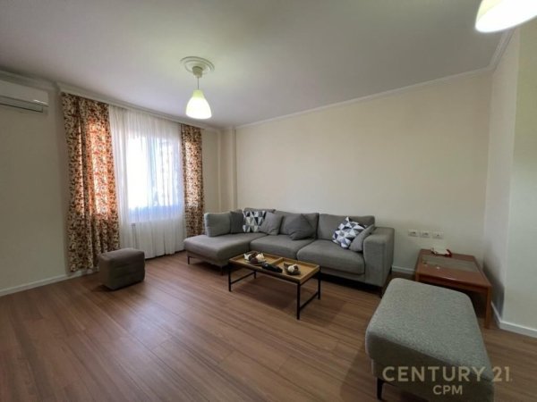 Apartament 2+1 tek LIqeni i Tiranes!