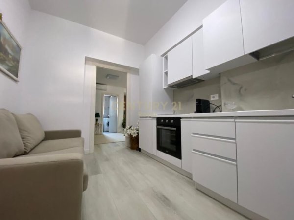 SHESIM APARTAMENT 1+1 NE BLLOK PRANE LIBRIT UNIVERSITAR