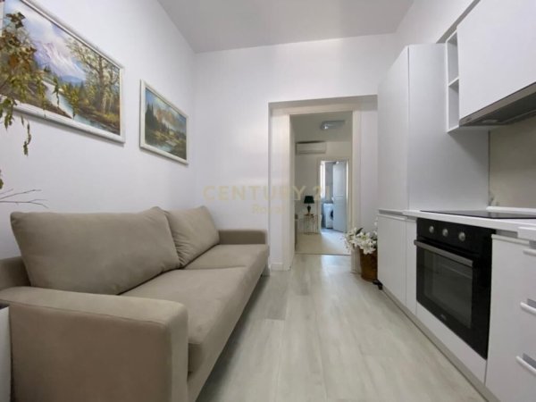 SHESIM APARTAMENT 1+1 NE BLLOK PRANE LIBRIT UNIVERSITAR