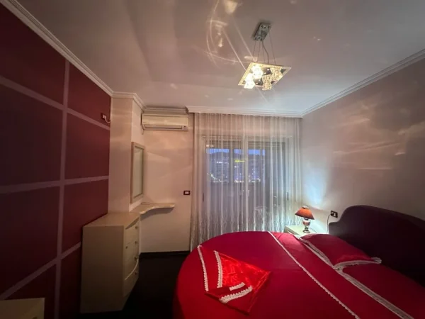 Apartament 1+1 me qira ne zonen e Stadiumit Dinamo ne Tirane