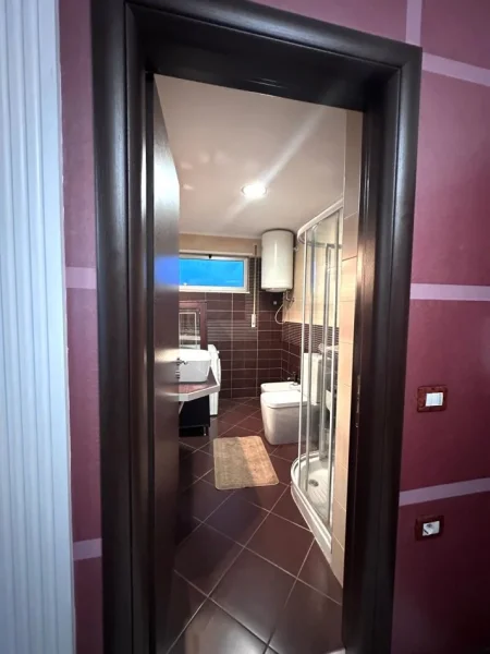 Apartament 1+1 me qira ne zonen e Stadiumit Dinamo ne Tirane