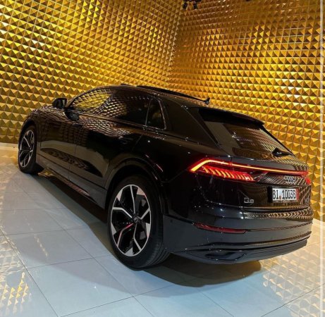 Audi Q8 ,Shitet ose nderrohet me apartament ne tirane , Cmimi:65.000 euro