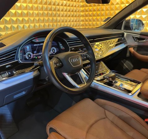 Audi Q8 ,Shitet ose nderrohet me apartament ne tirane , Cmimi:65.000 euro