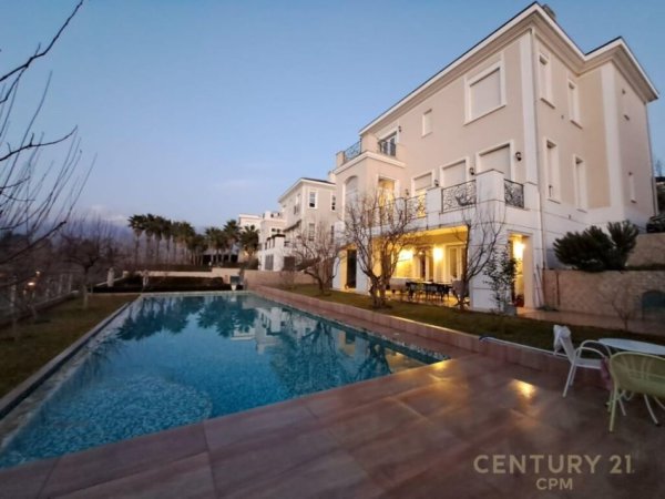 ROLLING HILLS 1, Jepet me qira Vile 2 kateshe me pishine