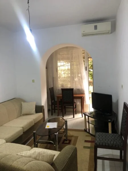 Okazionn! Apartament 2+1 ne shitje tek Medreseja (99,000 Euro i diskutueshem)