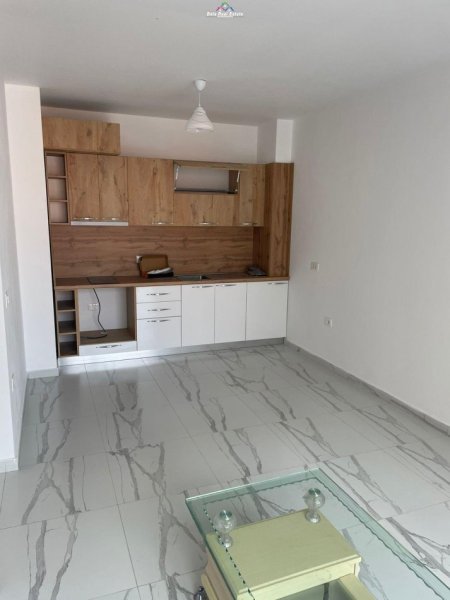 Apartament Me Qera 1+1 Tek Kompleksi Zirkon (ID B210582 ) Tirane.