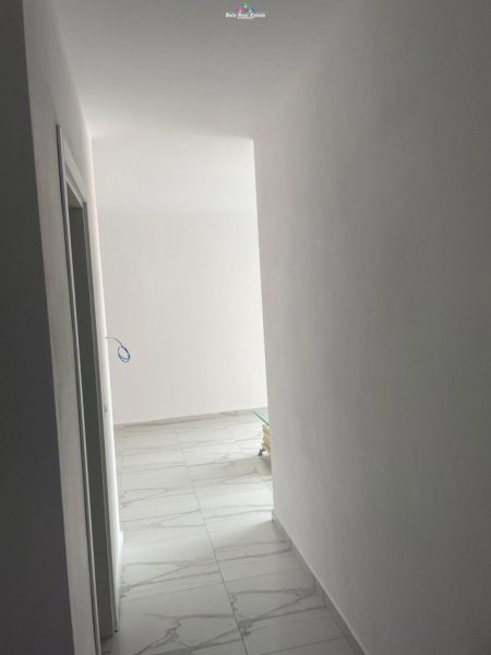 Apartament Me Qera 1+1 Tek Kompleksi Zirkon (ID B210582 ) Tirane.