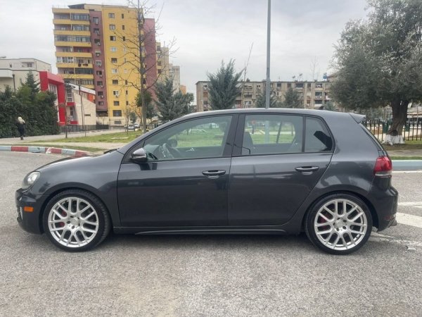 GOLF TDI FABRIKR 2.0 BENZIN i Diskutushem