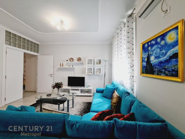 Apartament 2+1+2 me qira prane Kopshtit Zoologjik!