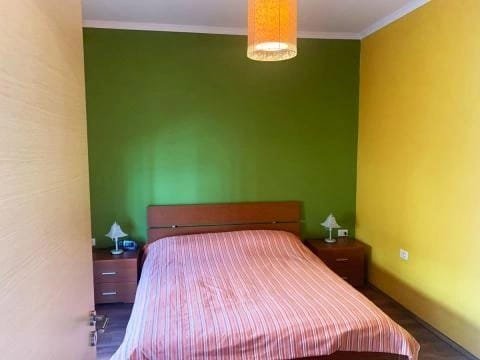Tirane, jepet me qera apartament 2+1+A+BLK Kati 4, 95 m² 500 Euro