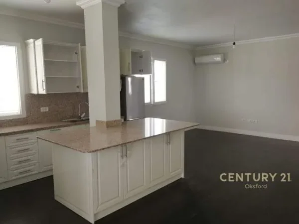 Shqiperi, jepet me qera apartament Kati 3, 113 m² 700 Euro