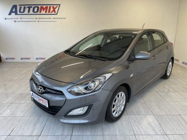 Tirane, shes makine Hyundai i30 Viti 2015, 7.900 Euro