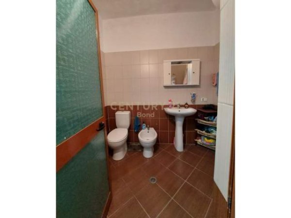 Tirane, shitet apartament 2+1 Kati 6, 102 m² 80.000 Euro (Rruga e Durresit)