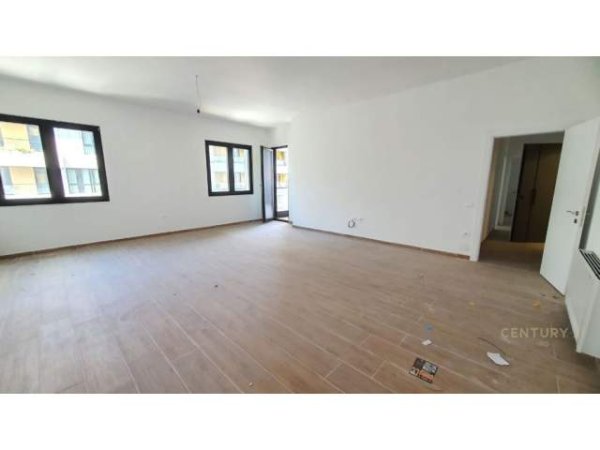 Tirane, shitet apartament 2+1 Kati 7, 130 m² 230,000 Euro  (Rruga e Kavajes)