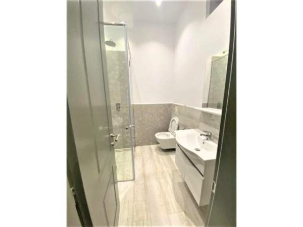 Tirane, jepet me qera apartament 2+1 Kati 2, 75 m² 440 Euro (Rruga Durresit)