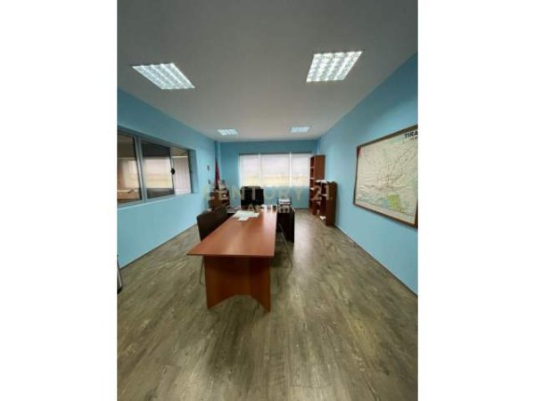Tirane, jepet me qera ambjent biznesi Kati 1, 8.824 m² 4.000 Euro (Budull, Rinas)