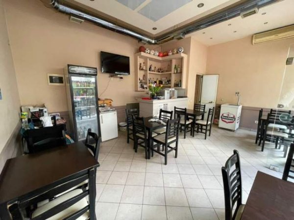 Tirane, shitet ambjent biznesi Kati 0, 34 m² 80.000 Euro (21 dhjetori)