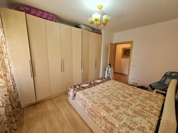 Tirane, shitet apartament 2+1 Kati 3, 125 m² 125.000 Euro (Rruga e Dibres)