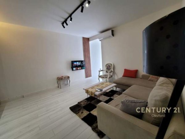 Tirane, shitet apartament 1+1 Kati 2, 45 m² 97.000 Euro (Pazari i Ri)