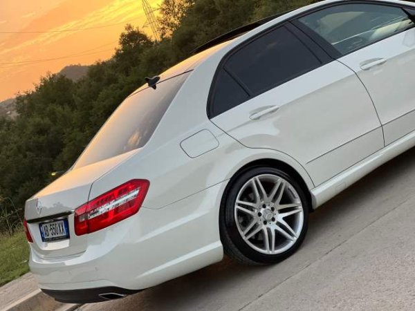 shes Mercedes-Benz MERCEDES E 550 - AMG LINE - FULL Viti 2011,