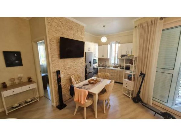 Durres, shitet apartament 2+1 Kati 1, 230 m² 205.000 Euro (Gjiri i Lalzit Lura 3)