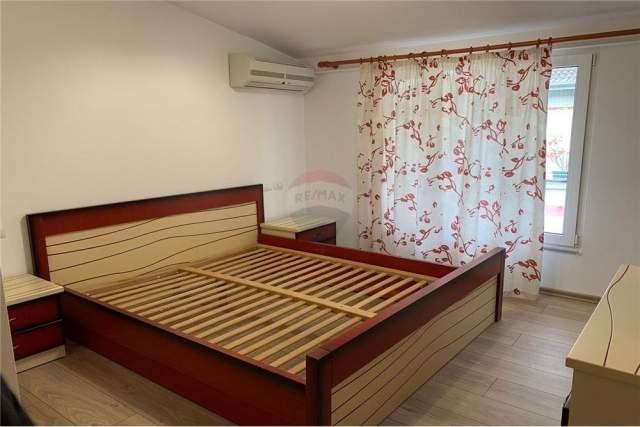 Tirane, jepet me qera apartament 2+1 Kati 5, 85 m² 400 Euro