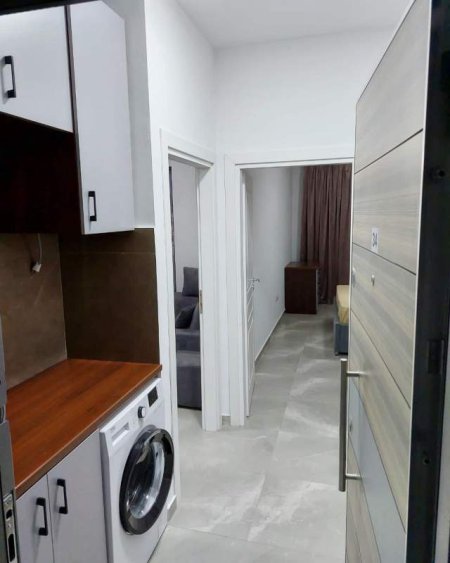 Tirane, jepet me qera apartament 1+1+BLK Kati 7, 64 m² 350 Euro (Rruga Kongresi i Manastirit)