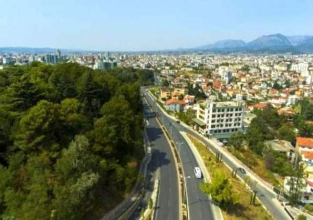 Tirane, shes apartament Kati 1, 76 m² 95.000 Euro (Rruga Elbasanit)