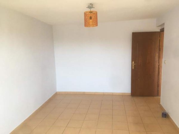 Tirane, jepet me qera apartament 2+1 Kati 3, 25.000 Leke