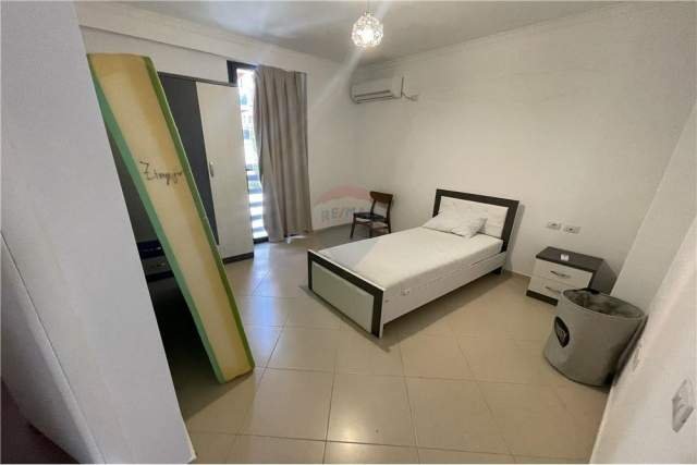 Tirane, jepet me qera apartament 2+1+BLK Kati 3, 96 m² 400 Euro (Zallit)