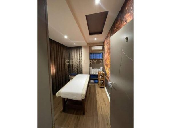 Tirane, jepet me qera ambjent biznesi Kati 5, 60 m² 1.200 Euro (Ish Blloku)