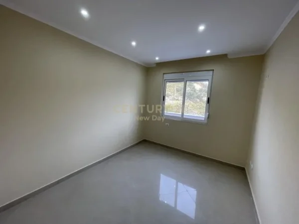 Penthouse 2+1 për Shitje në Shkëmbi I Kavajës, Durrës