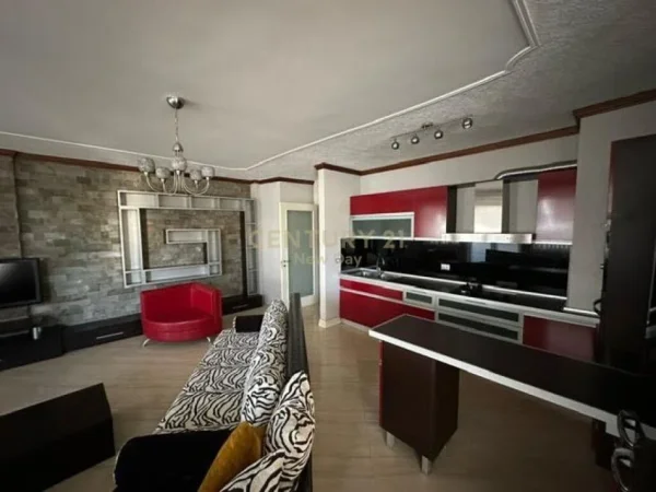 SHITET APARTAMENT 2+1+2 TUALETE+VERANDE TE MALI I ROBIT